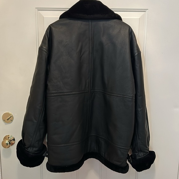 Vintage Oversized Sherpa Lined Leather Jacket | EUC | Size XL | Bomber Style - Picture 3 of 13